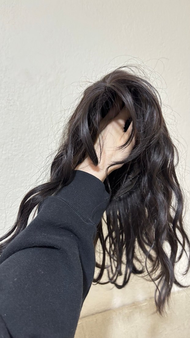 Parlak Siyah Dalgalı Kadın Peruk - Görsel 3