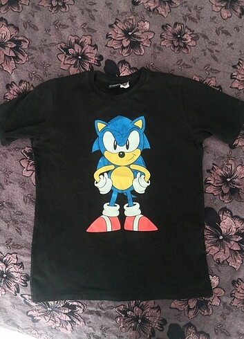 Sonic tshirt 