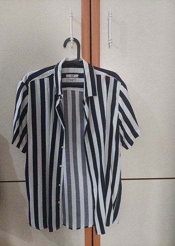 Gri Beyaz Çizgili Kısa Kollu Erkek Gömlek - Görsel 3