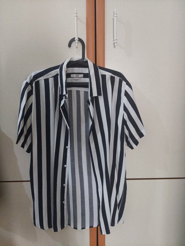 Gri Beyaz Çizgili Kısa Kollu Erkek Gömlek - Görsel 3