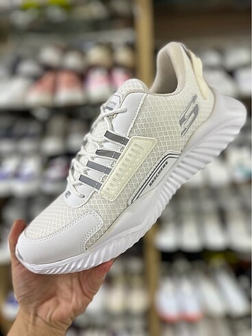 Skechers