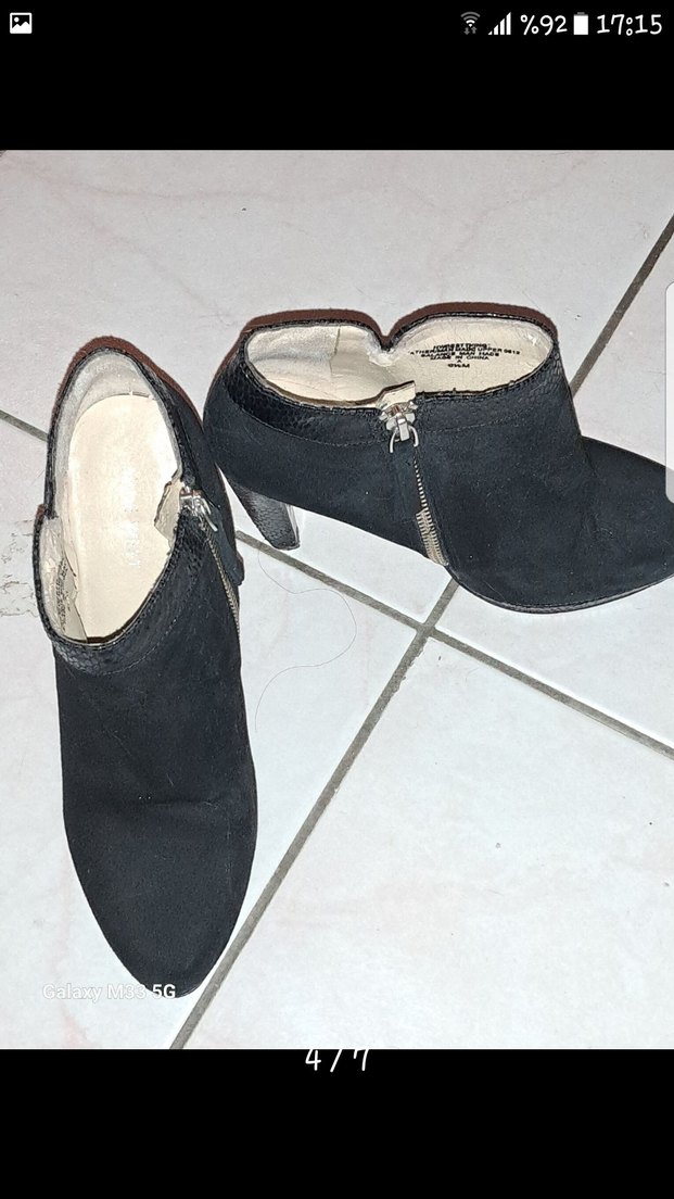 Siyah Yılan Desenli Süet Topuklu Kadın Bot - Görsel 2