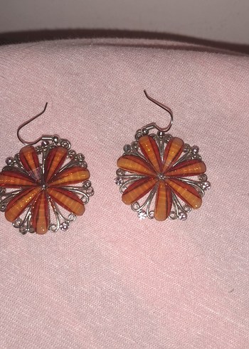 Bej Çiçek Desenli Boncuklu Midi Küpe - Görsel 2