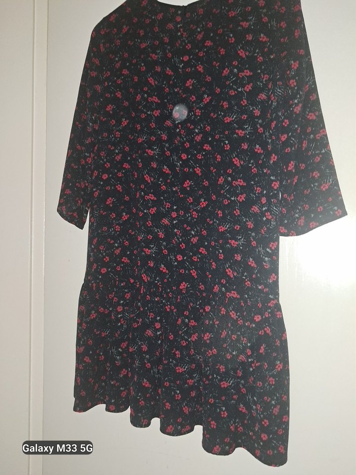 Çiçek Desenli Siyah Elbise - Görsel 5