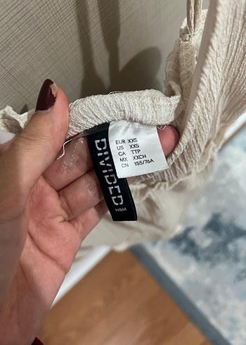 Bej V Yaka Askılı Rahat Midi Elbise - Görsel 3