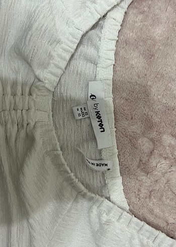 Beyaz V Yaka Kısa Kollu Keten Bluz - Görsel 2