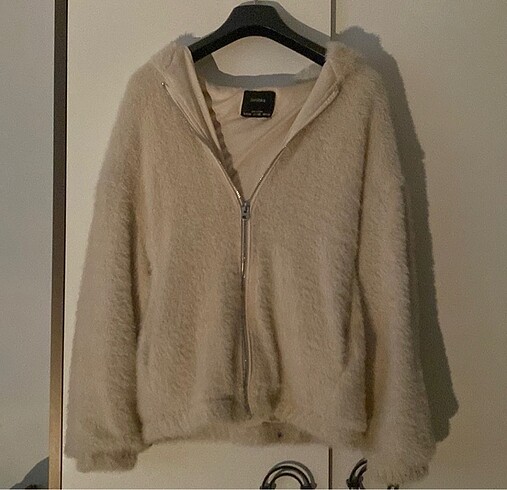 Bershka tüylü ceket