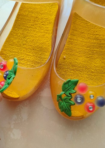 Boncuklu Sarı Çiçekli Kız Terliği - Görsel 5