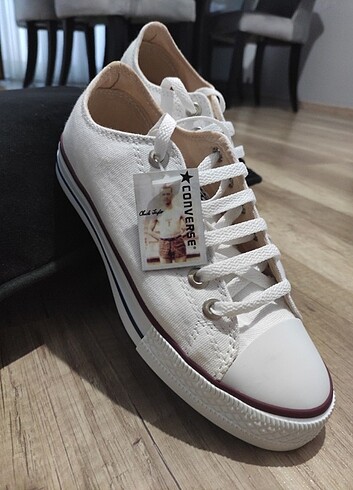 Converse beyaz ayakkabı 