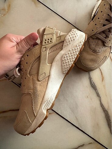 37,5 Beden camel Renk nike huarache
