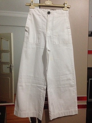 bershka beyaz genis paca pantalon