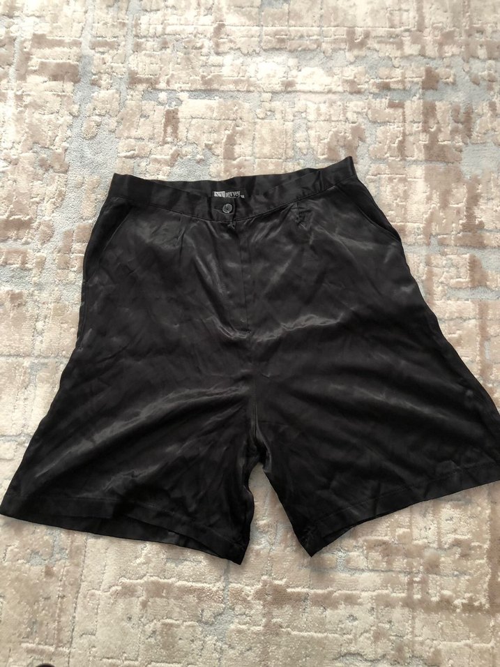 Siyah Kadın Saten Şort - Görsel 2