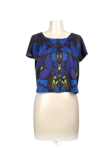 Koton T-shirt %70 İndirimli.