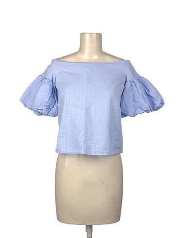H&M Bluz %70 İndirimli.