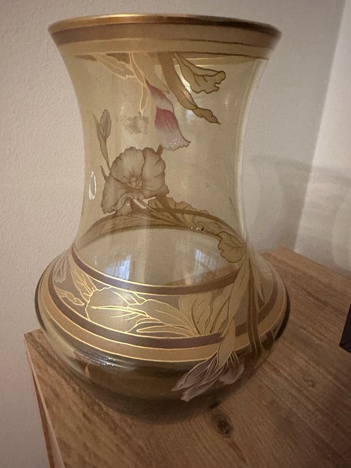 Bej Çiçek Desenli Altın Yaldızlı Vazo - Görsel 5