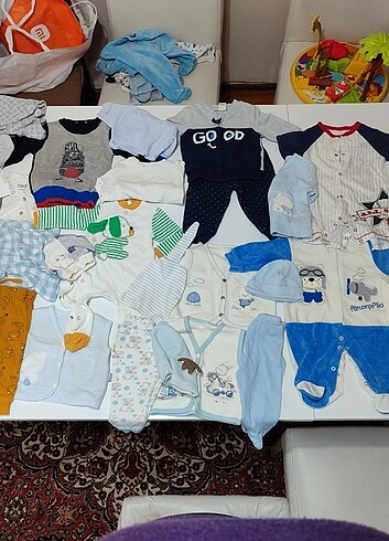 3 Ay Beden Toplu Bebek Giysisi 0-3 3-6 ay ürünler tek fiyat 800 tl
