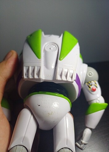 Beden Renk BUZZ LIGHTYEAR 20CM FIGUR