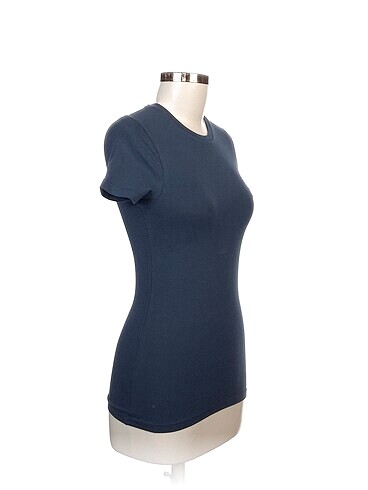 Asos Asos T-shirt %70 İndirimli.