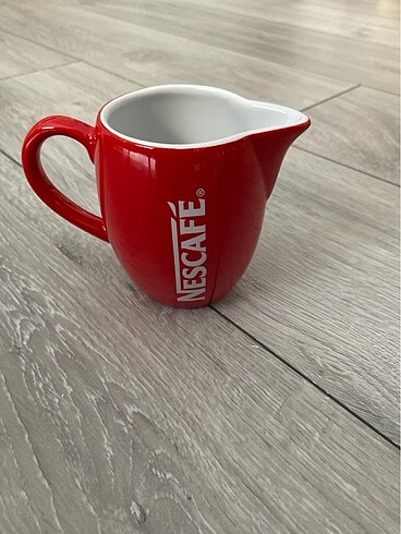 nescafe kırmızı sütlük