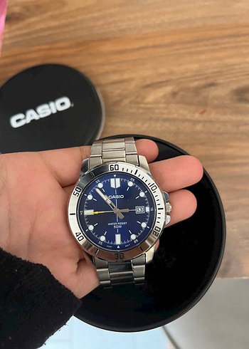 Casio Erkek Mavi Kadranlı Metal Saat