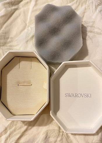 swarovski Kutu