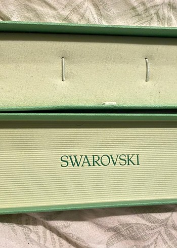 swarovski Kutu