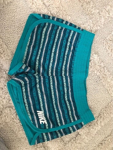 Nike şort