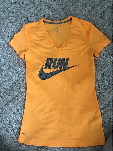 Nike tshirt