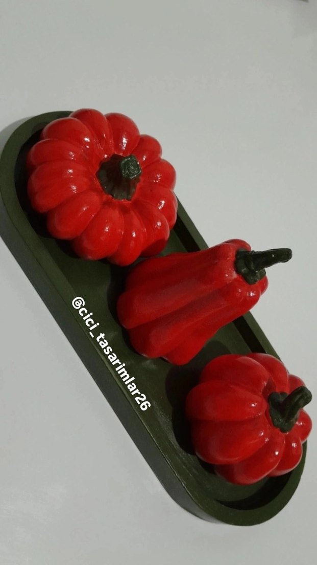 Renkli Kırmızı Kabak Figürleri - Görsel 2