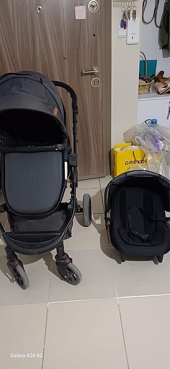 Kanz Joell marka bebek arabası
