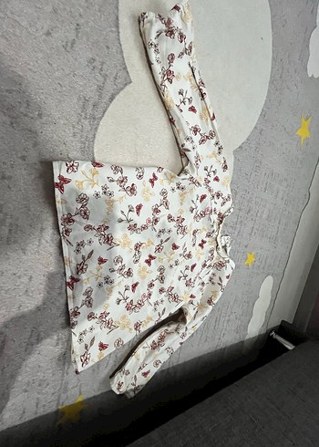 Beyaz Çiçek Desenli Kız Çocuk Bluz - Görsel 3