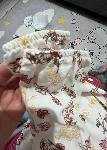 Beyaz Çiçek Desenli Kız Çocuk Bluz - Görsel 5