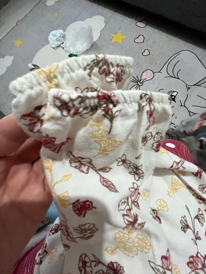 Beyaz Çiçek Desenli Kız Çocuk Bluz - Görsel 5