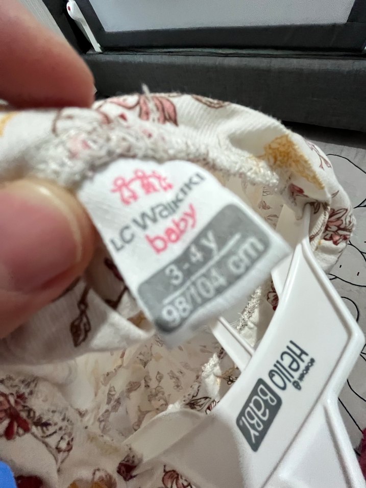 Beyaz Çiçek Desenli Kız Çocuk Bluz - Görsel 4