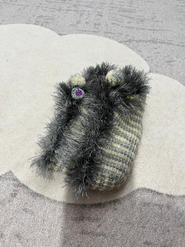 Kız Çocuk Bohem Örgü Terlik - Gri Zebra Desenli - Görsel 3