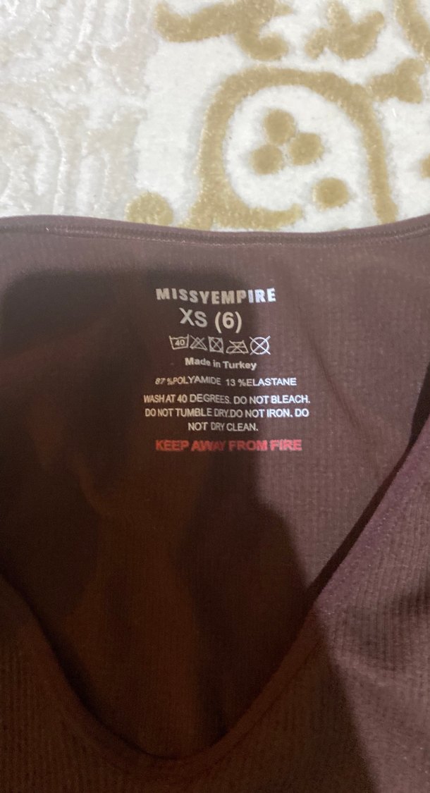 Kahverengi V Yaka Uzun Kollu Tulum - Görsel 3