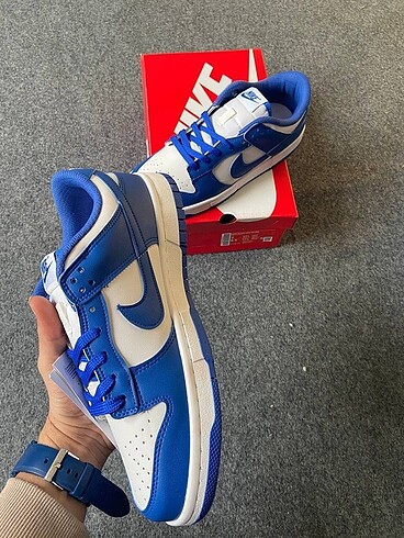 Nike Dunk Kentucky Sneaker