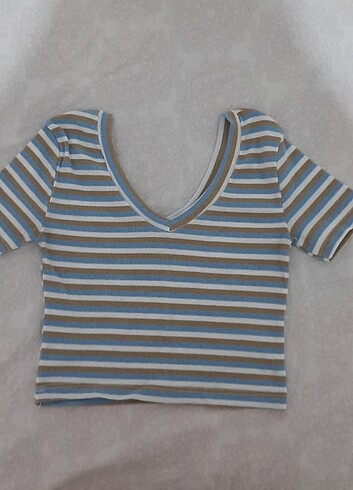 CROP T-SHIRT