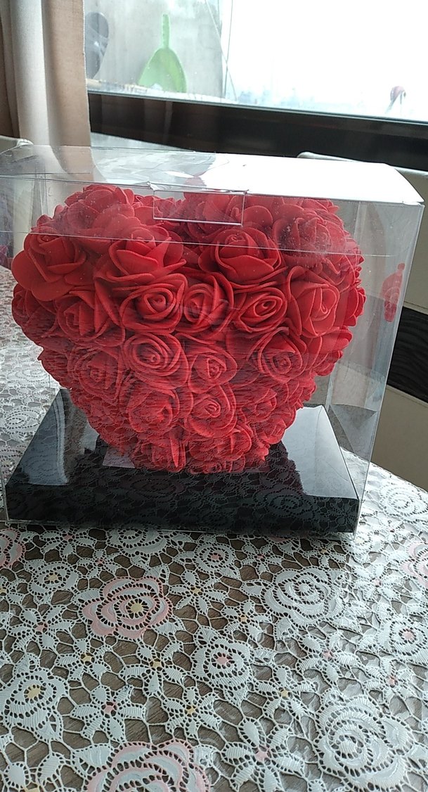 Kırmızı Gül Detaylı Kalp Şeklinde hediye - Görsel 4