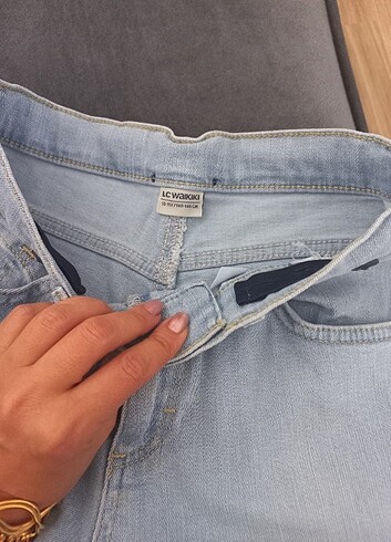 10 Yaş Beden mavi Renk Lcw erkek çocuk kot şort