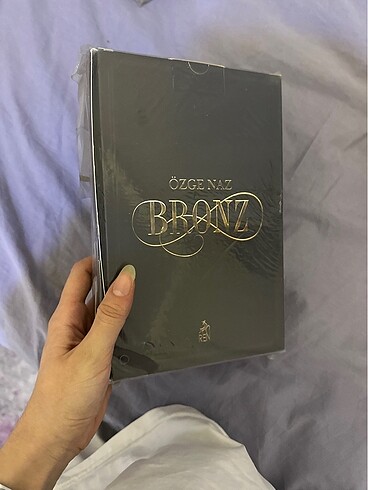 Bronz