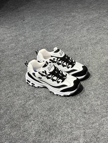 Skechers D?lites Two