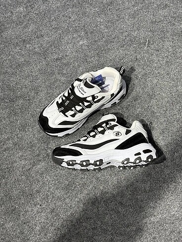 38 Beden Skechers D?lites Two