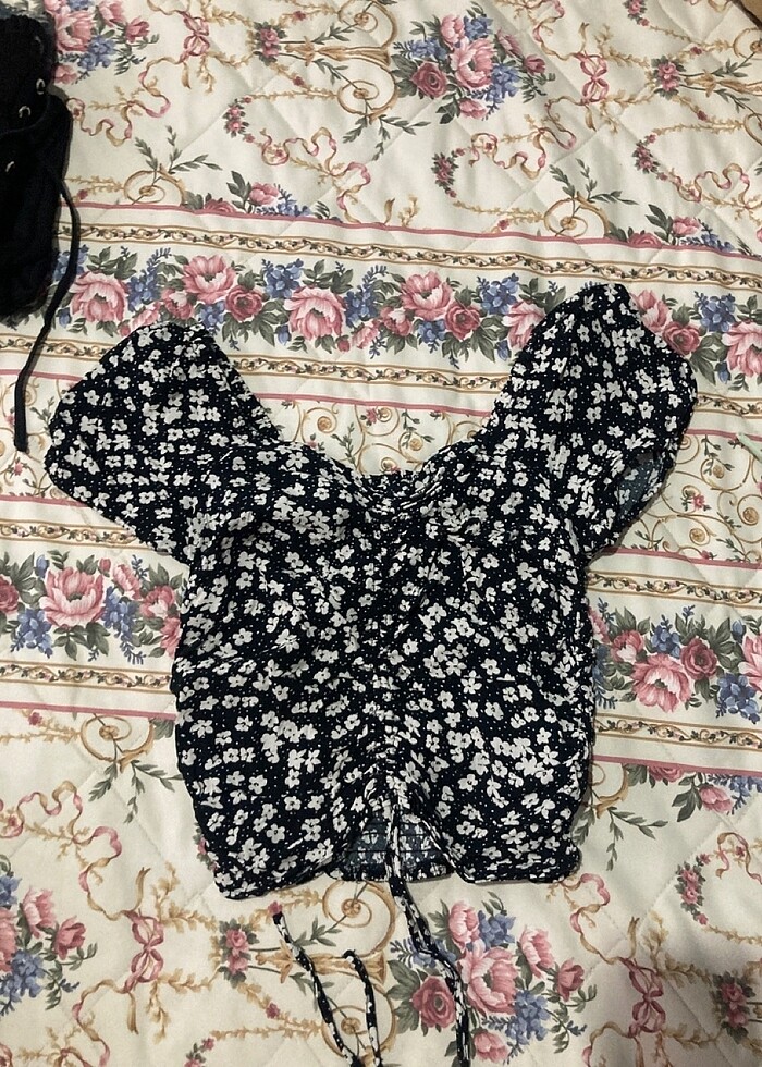 yazlık üst - Görsel 1