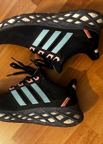 Adidas ürünü