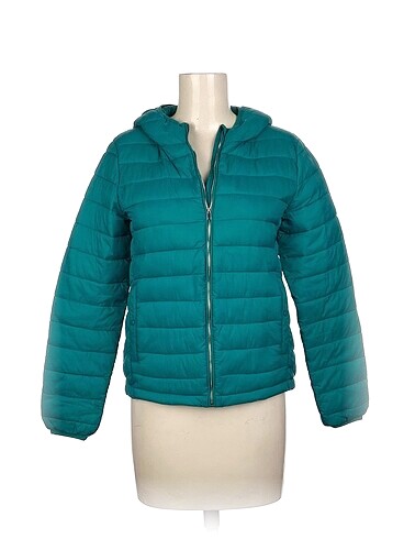Pull and Bear Mont %70 İndirimli.