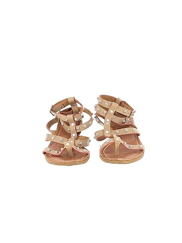 38 Beden PreLoved Sandalet %70 İndirimli.