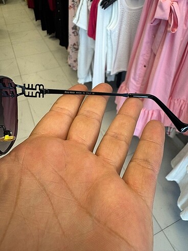  Beden siyah Renk MIU MIU ithal güneş gözlüğü