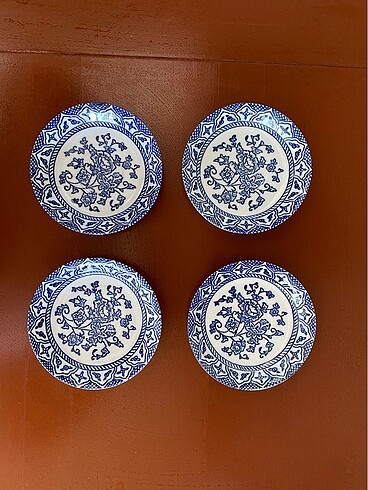 4 adet fincan tabağı bleu blanc porselen