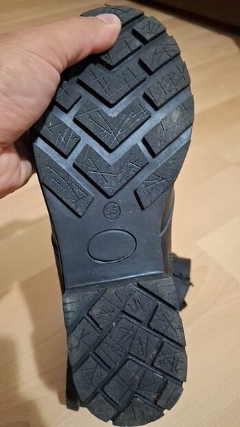 35 Beden siyah Renk Çocuk botu